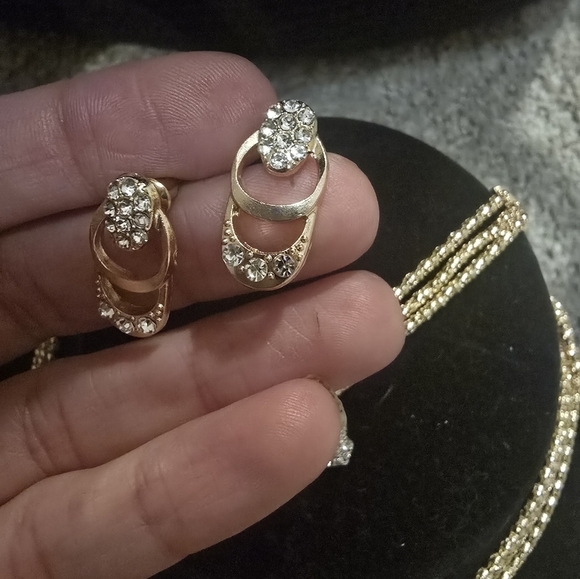 21kgp Dubai Jewelry Set -Elegant Gold Set with Rings and Necklace & Earings - Picture 11 of 12